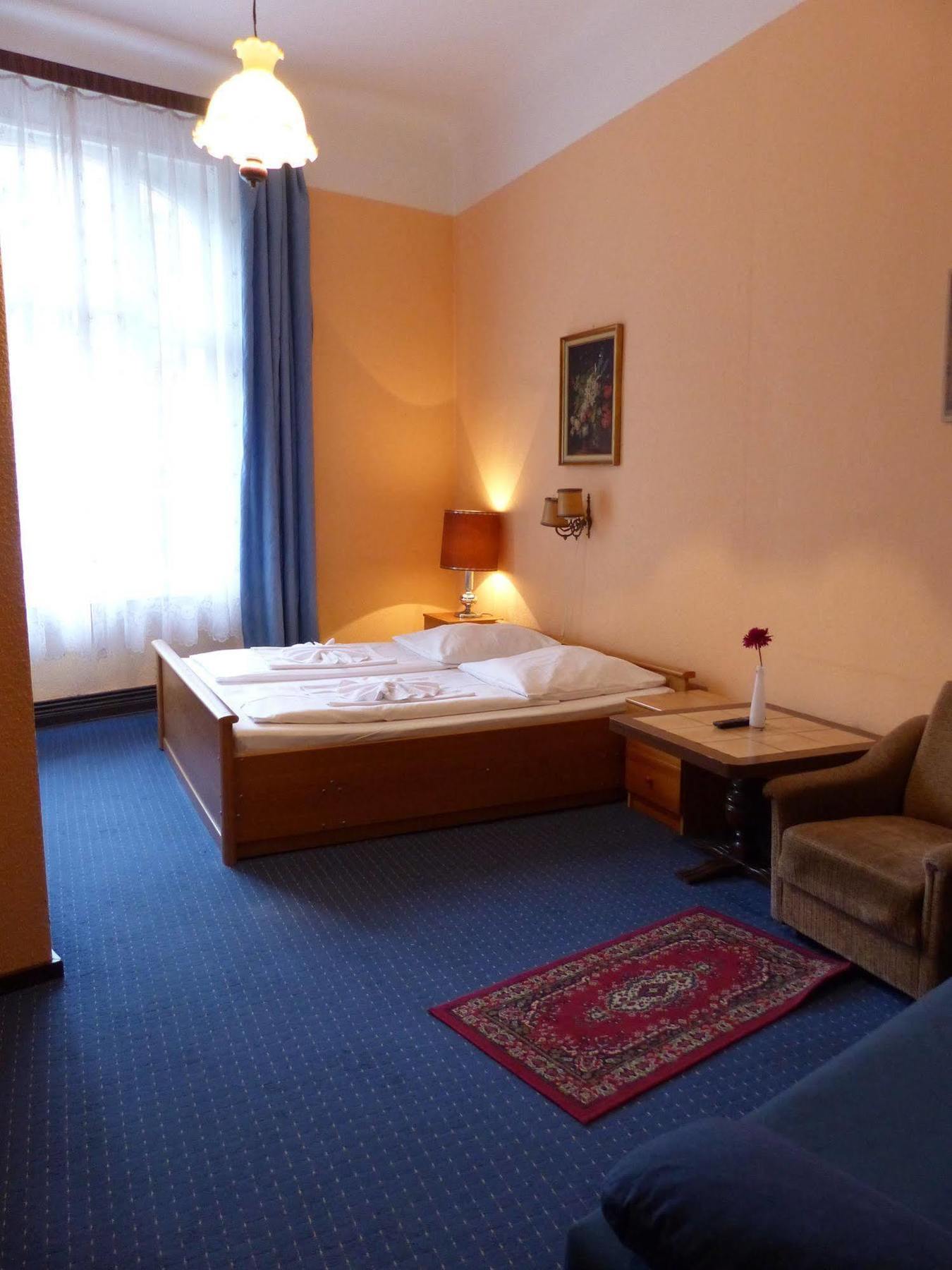 Hotel-Pension Spree Berlijn Buitenkant foto